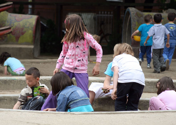 РС: Планирају бесплатно предшколско